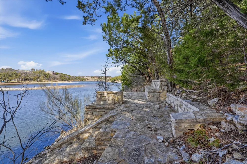 6161 W Hells Gate Drive Possum Kingdom Lake, TX 76475