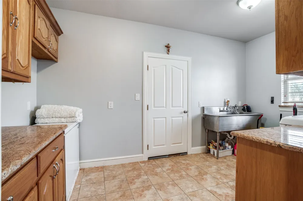 2020 S Bridgefarmer Road Lowry Crossing, TX 75069