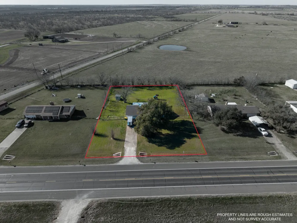 1916 S Hwy 14 Groesbeck, TX 76642
