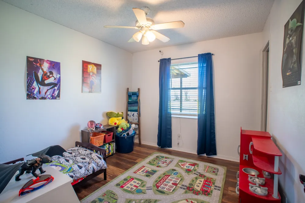 1916 S Hwy 14 Groesbeck, TX 76642