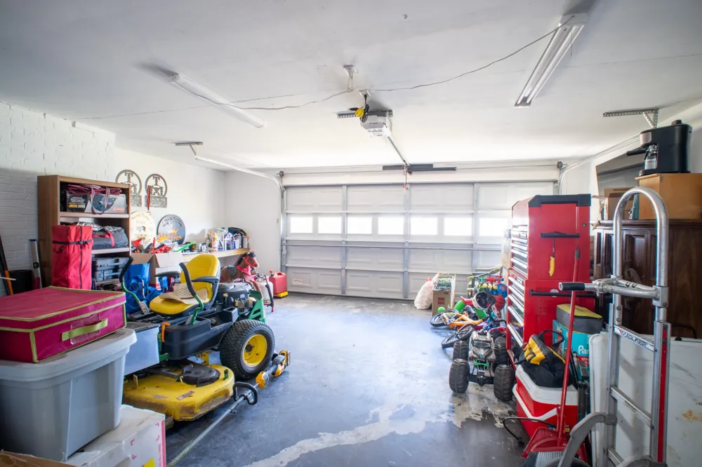 1916 S Hwy 14 Groesbeck, TX 76642