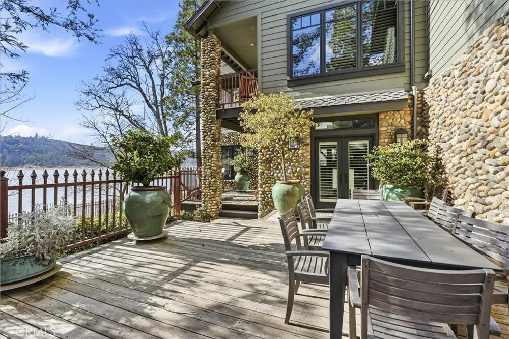39290 Point Bass Lake, CA 93604