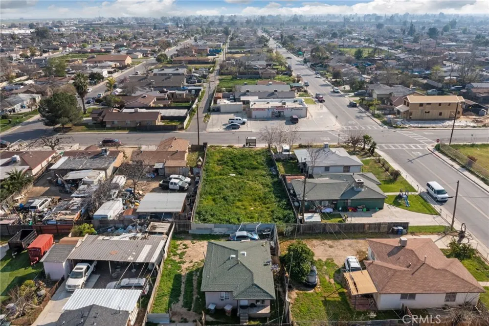 1104 Virginia Avenue Bakersfield, CA 93307