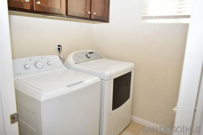 1437 Caminito Sicilia Chula Vista, CA 91915