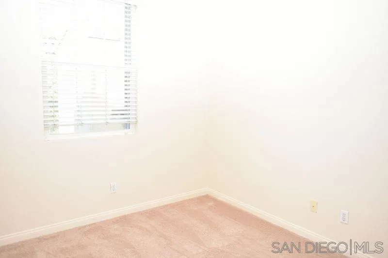 1437 Caminito Sicilia Chula Vista, CA 91915