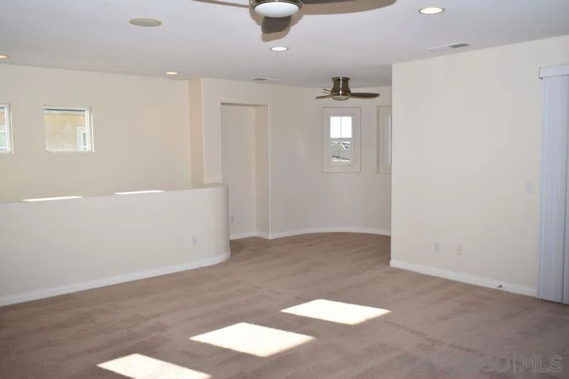 1437 Caminito Sicilia Chula Vista, CA 91915