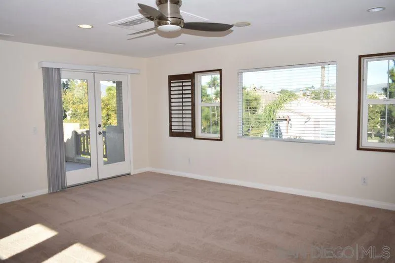 1437 Caminito Sicilia Chula Vista, CA 91915