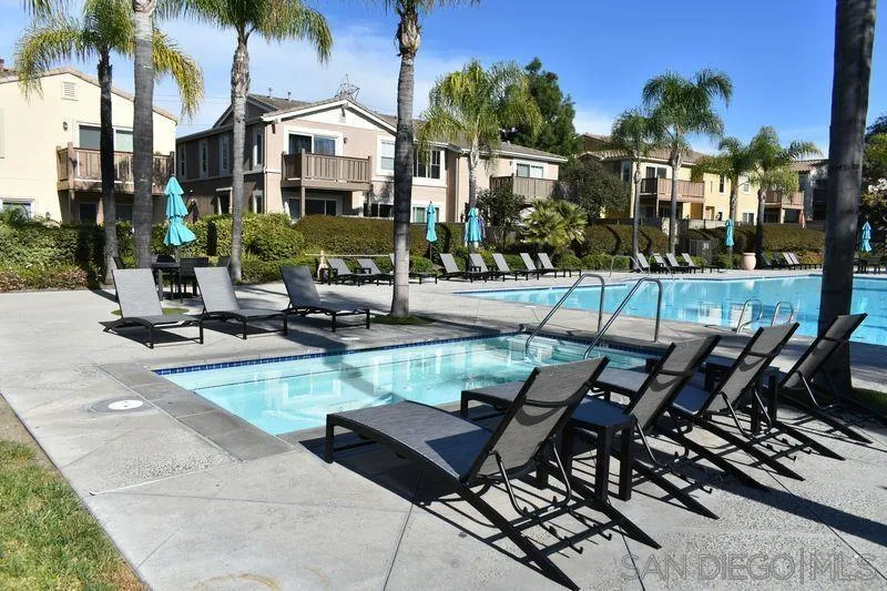 1437 Caminito Sicilia Chula Vista, CA 91915