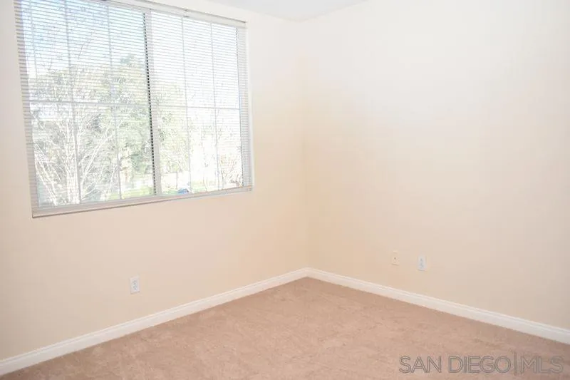 1437 Caminito Sicilia Chula Vista, CA 91915