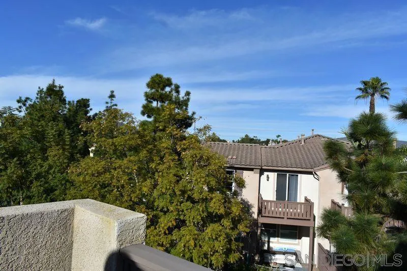 1437 Caminito Sicilia Chula Vista, CA 91915