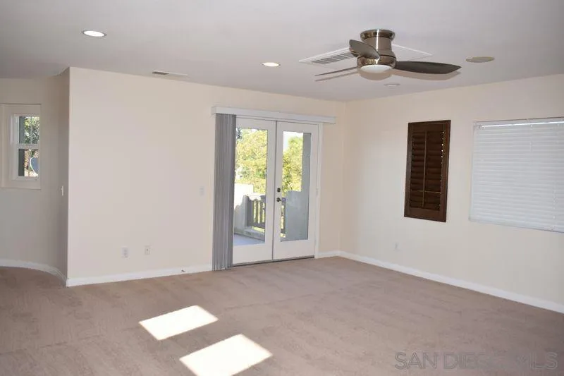 1437 Caminito Sicilia Chula Vista, CA 91915