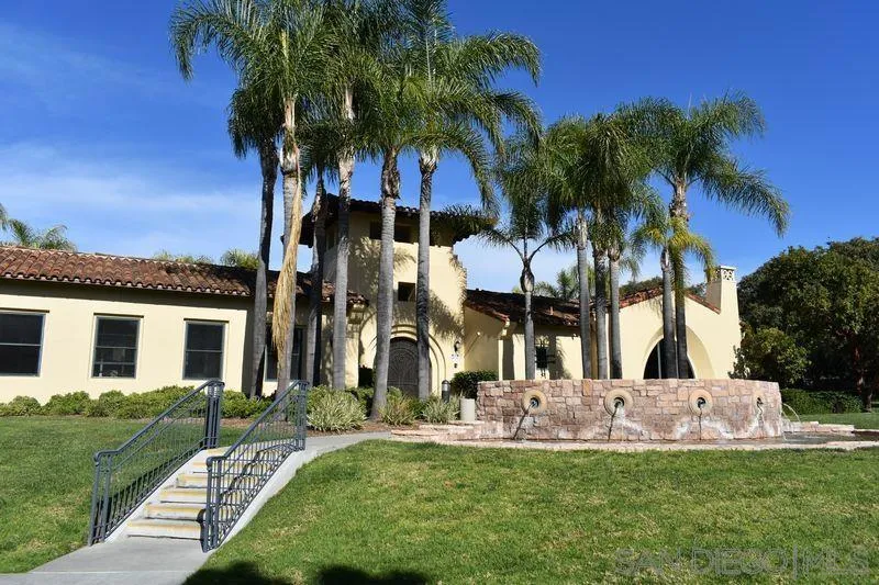 1437 Caminito Sicilia Chula Vista, CA 91915