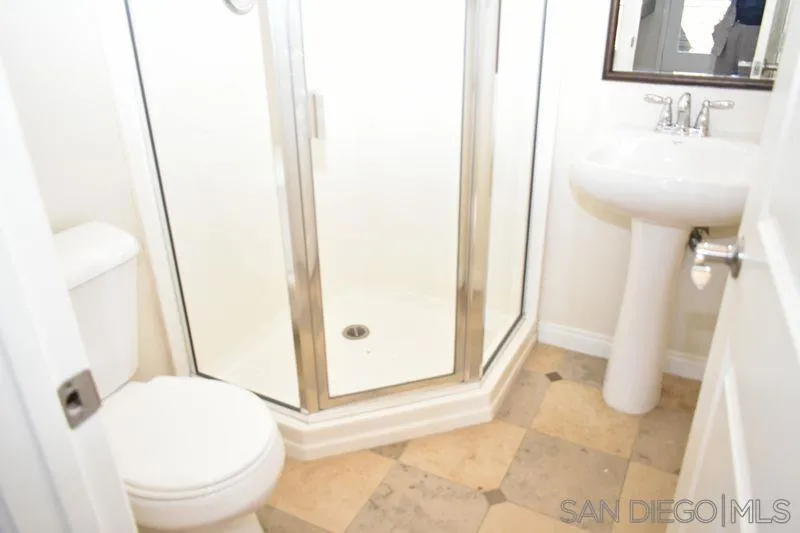 1437 Caminito Sicilia Chula Vista, CA 91915