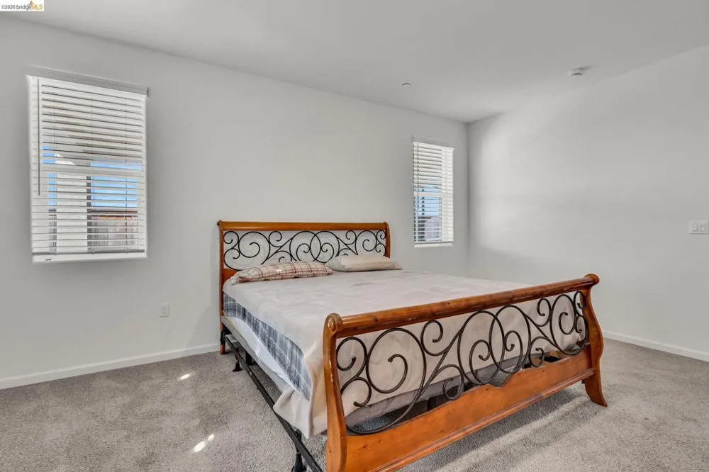 2087 Stars Dr Rio Vista, CA 94571