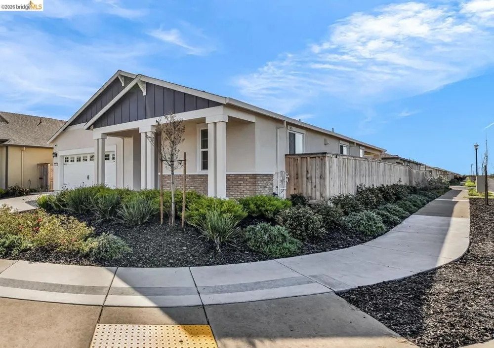 2087 Stars Dr Rio Vista, CA 94571