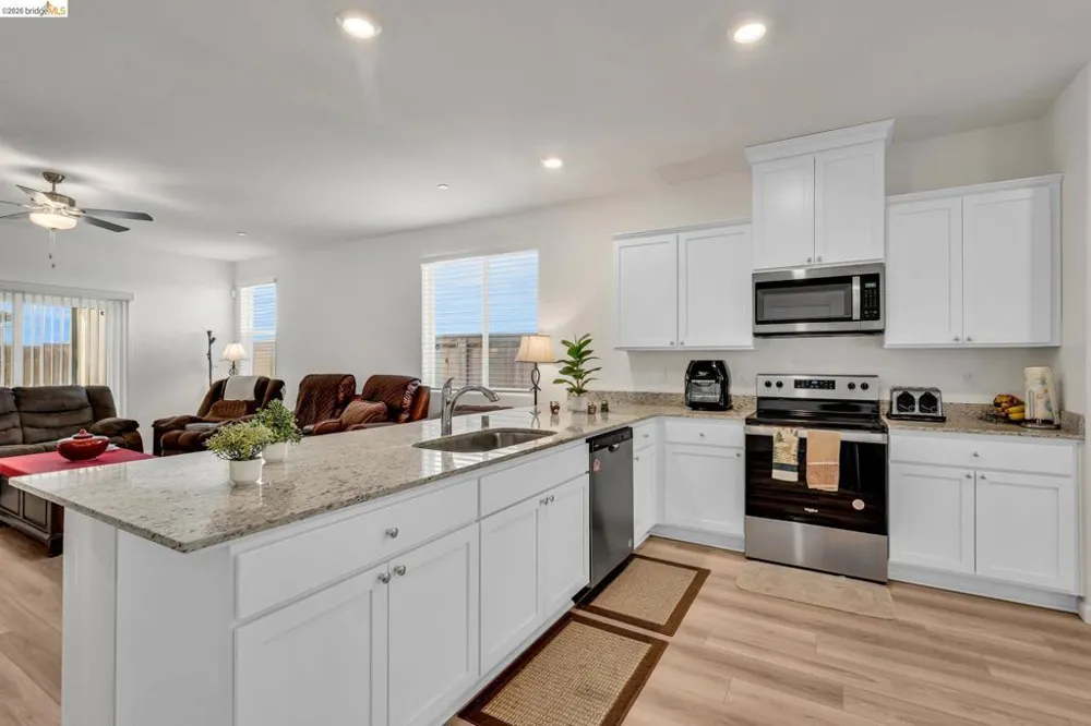2087 Stars Dr Rio Vista, CA 94571