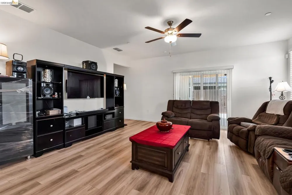 2087 Stars Dr Rio Vista, CA 94571
