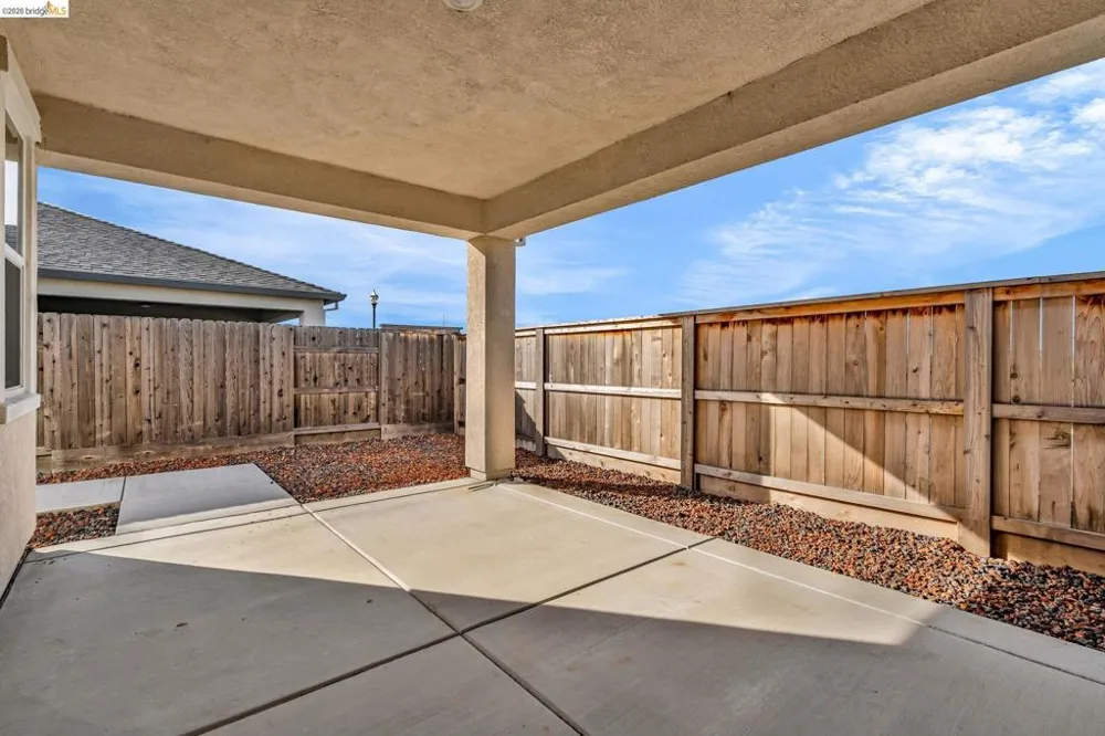 2087 Stars Dr Rio Vista, CA 94571