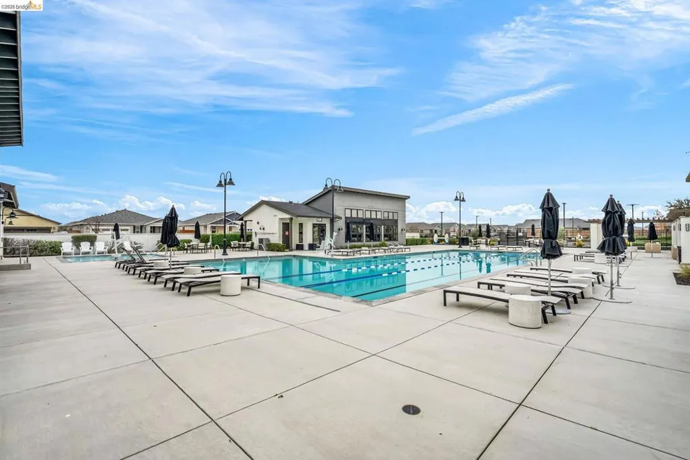 2087 Stars Dr Rio Vista, CA 94571