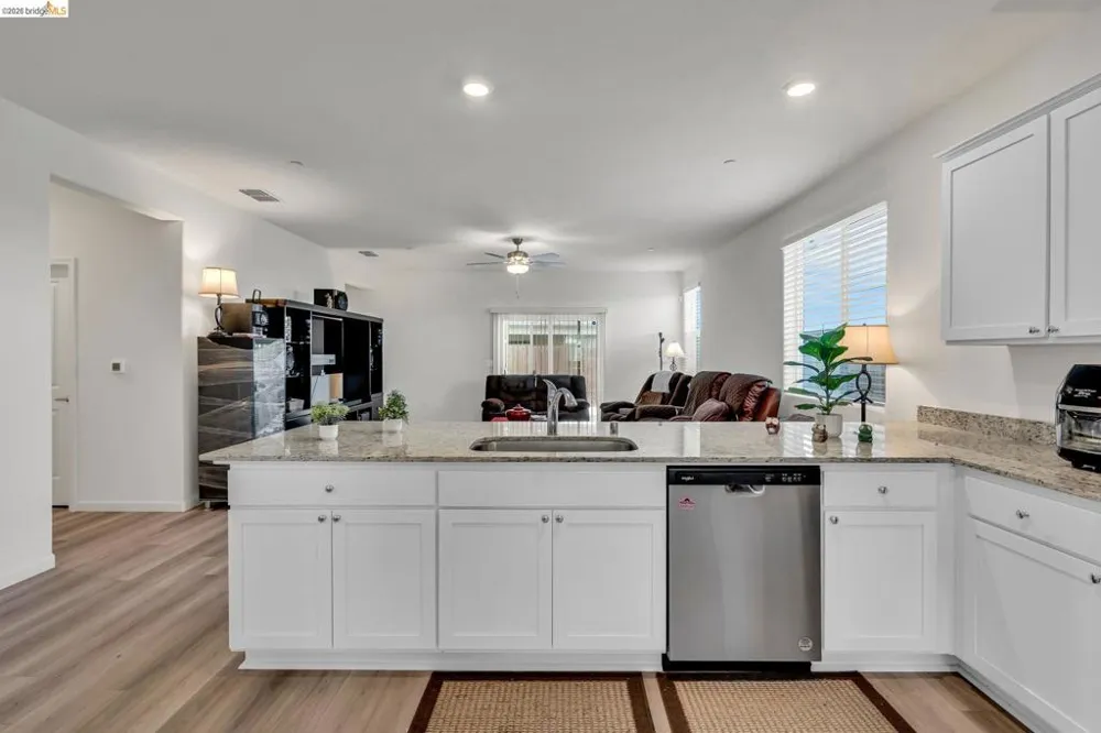2087 Stars Dr Rio Vista, CA 94571