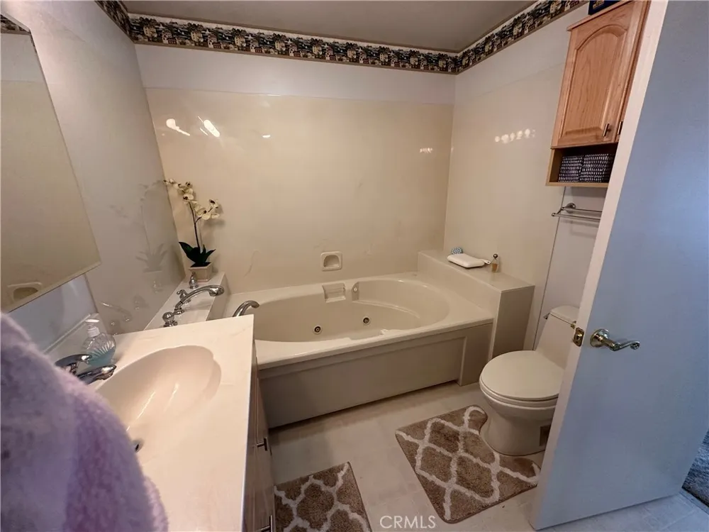 12945 Lakeland Clearlake Oaks, CA 95423