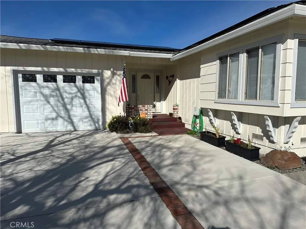 12945 Lakeland Clearlake Oaks, CA 95423