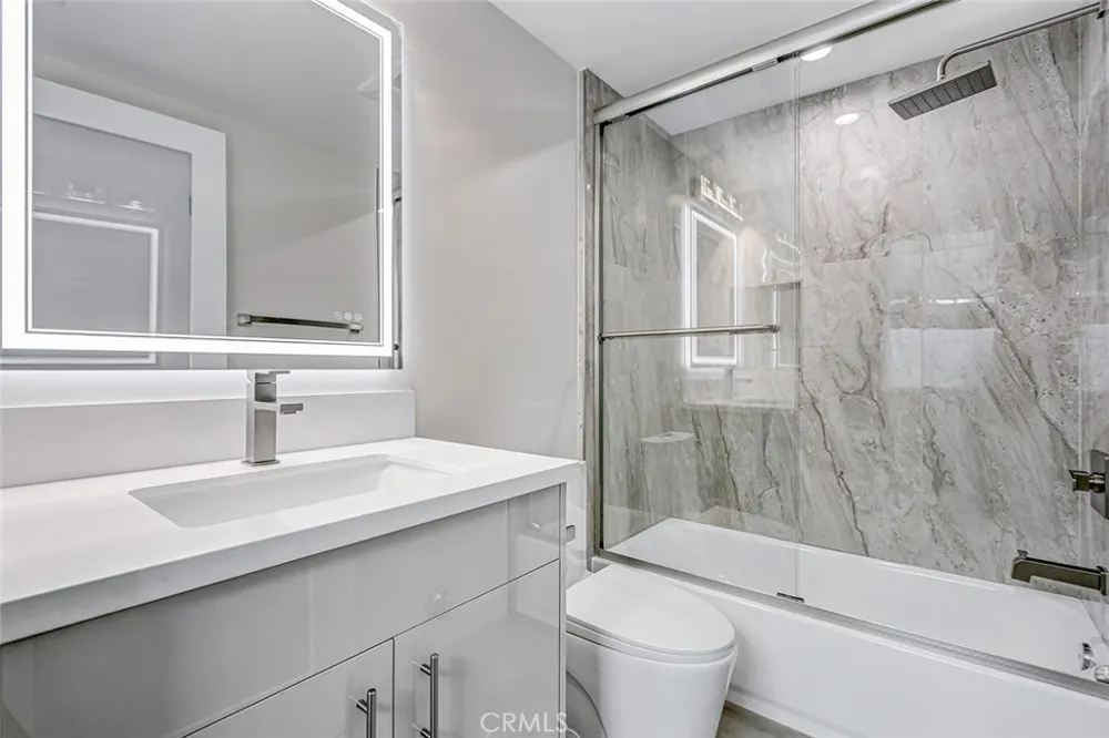 2302 Perkins Lane Redondo Beach, CA 90278