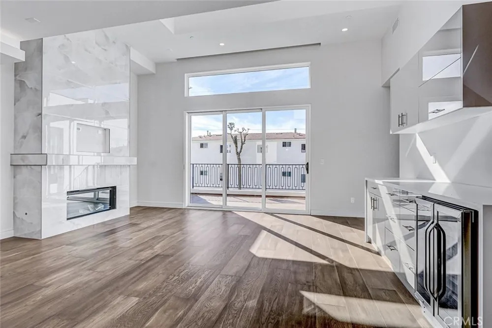2302 Perkins Lane Redondo Beach, CA 90278
