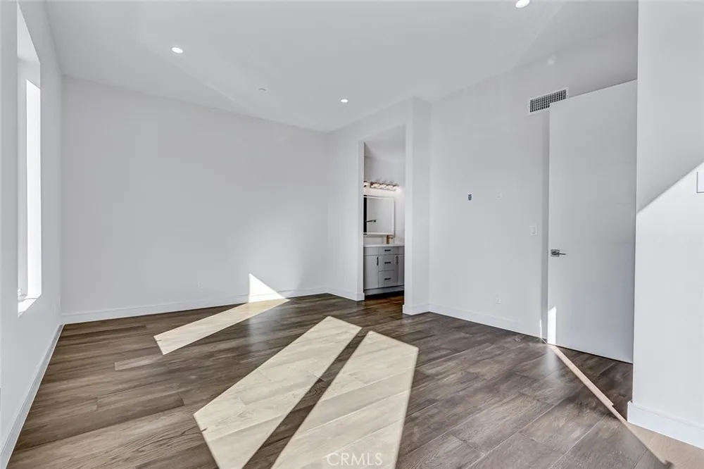 2302 Perkins Lane Redondo Beach, CA 90278