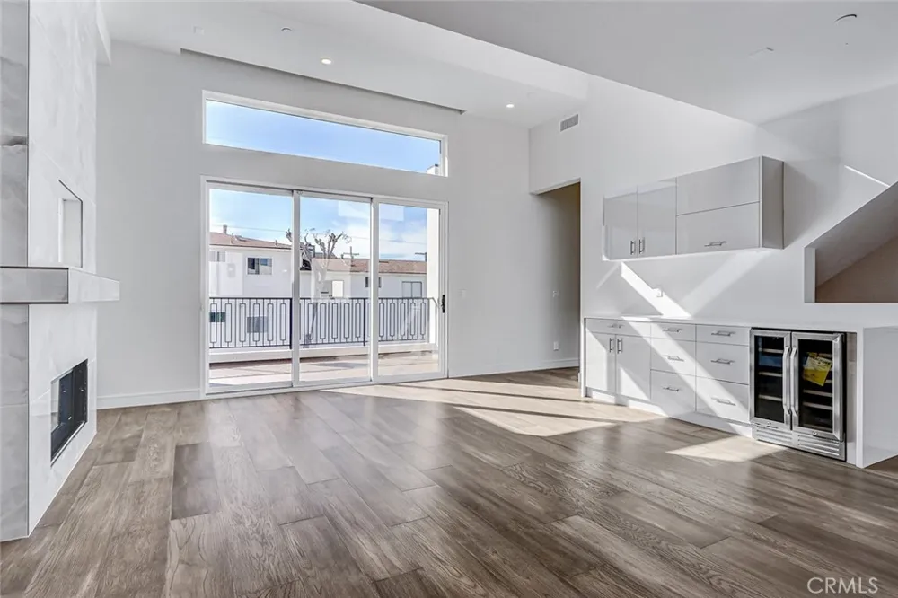 2302 Perkins Lane Redondo Beach, CA 90278