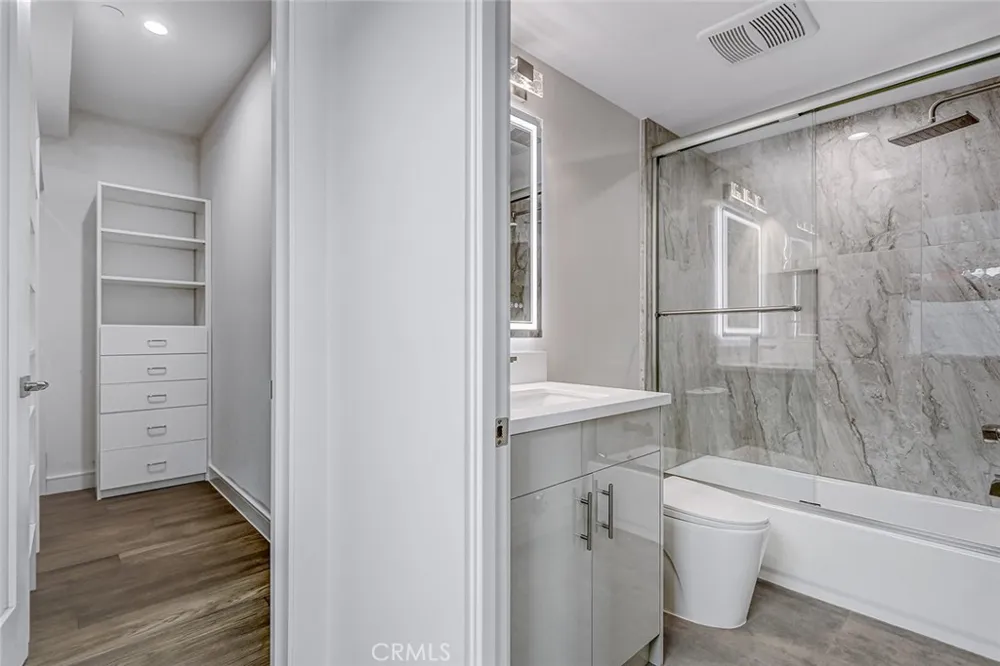 2302 Perkins Lane Redondo Beach, CA 90278