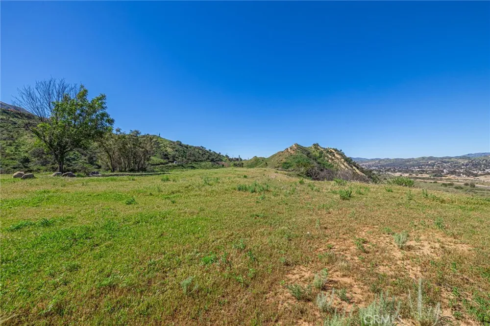 18500 S Mountain Road Santa Paula, CA 93060