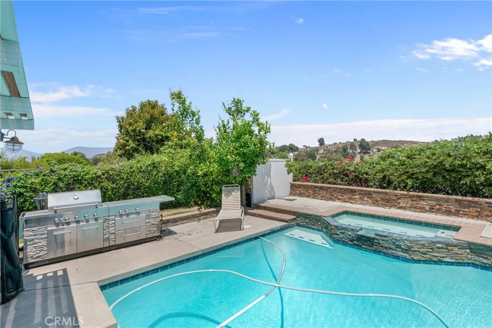 536 Del Sol Lane Diamond Bar, CA 91765