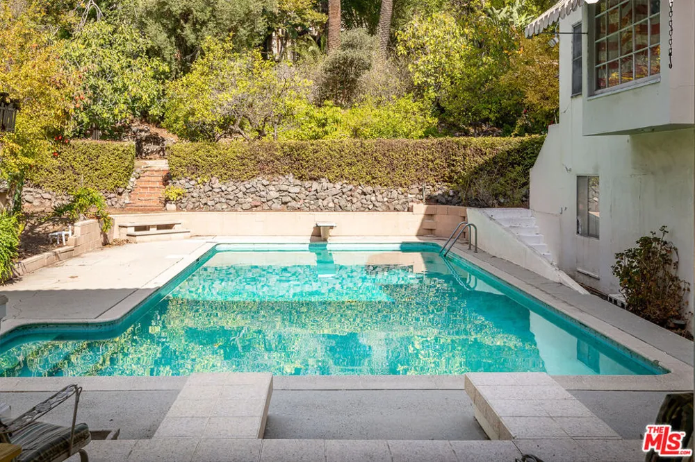 5231 Franklin Avenue Los Angeles, CA 90027