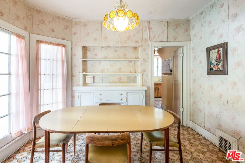 5231 Franklin Avenue Los Angeles, CA 90027