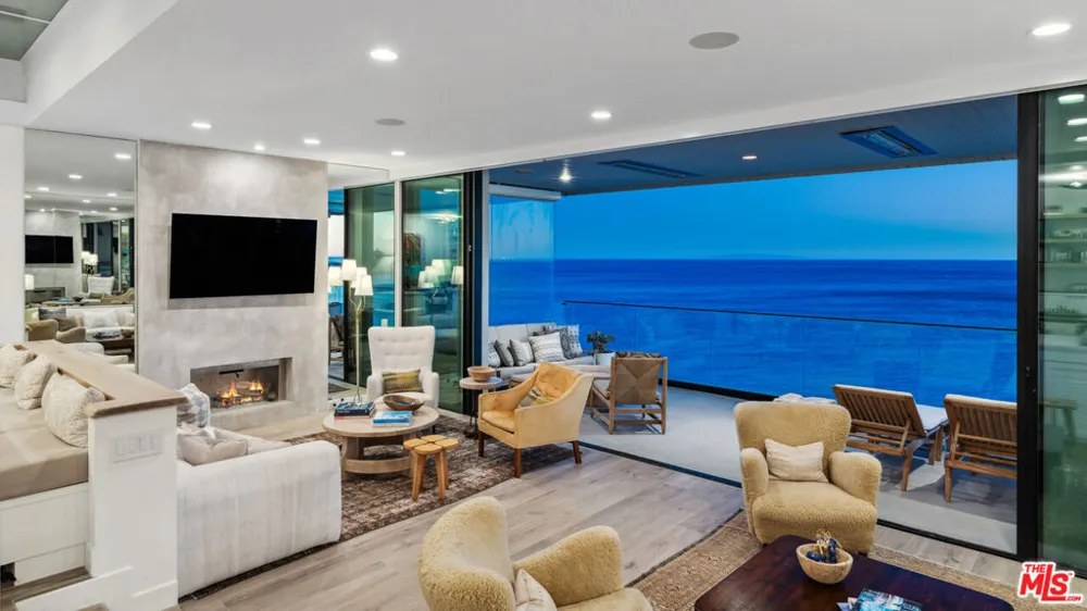 22822 Pacific Coast Highway Malibu, CA 90265