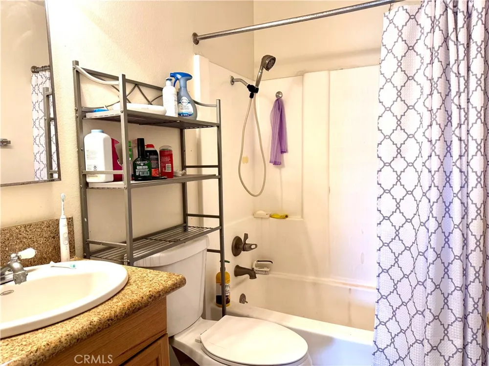 1437 Forest Glen Hacienda Heights, CA 91745