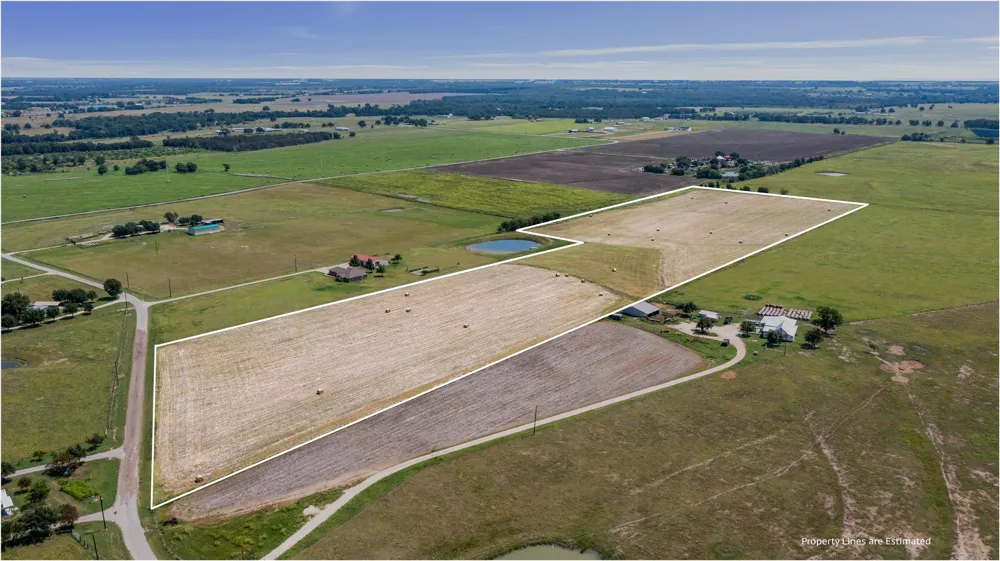 12473 County Road 440 Thorndale, TX 76577