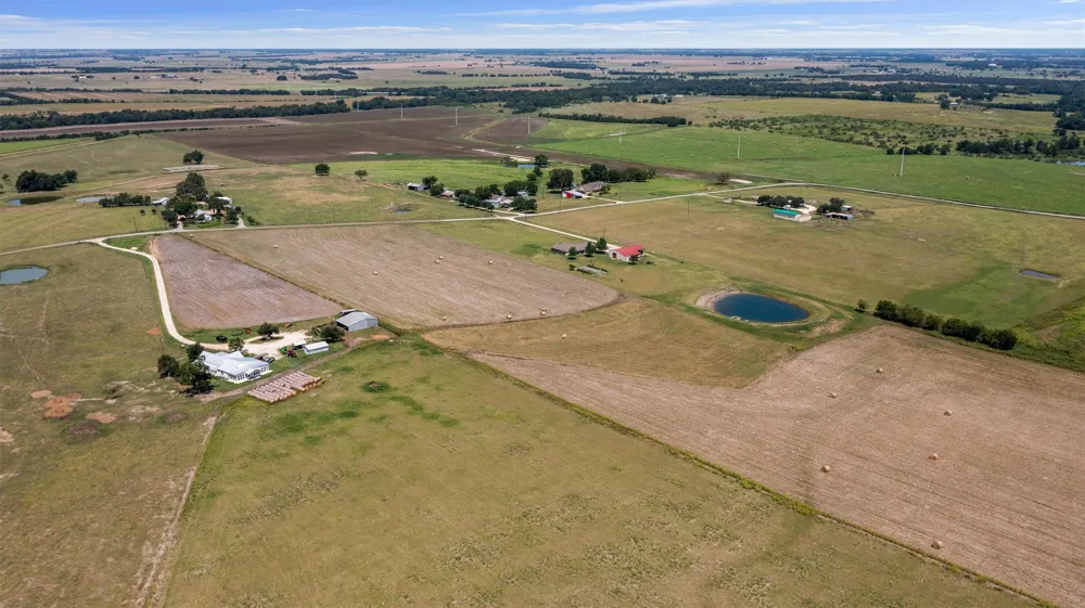 12473 County Road 440 Thorndale, TX 76577