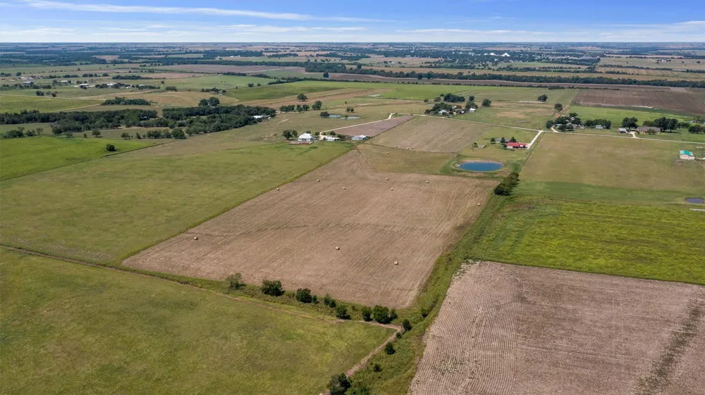 12473 County Road 440 Thorndale, TX 76577