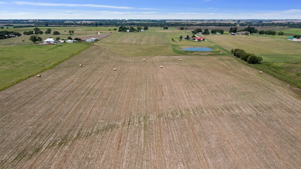 12473 County Road 440 Thorndale, TX 76577