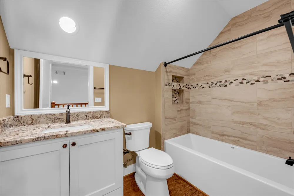 418 County Road 119A Kingsland, TX 78611