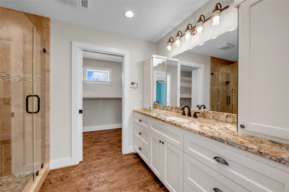 418 County Road 119A Kingsland, TX 78611