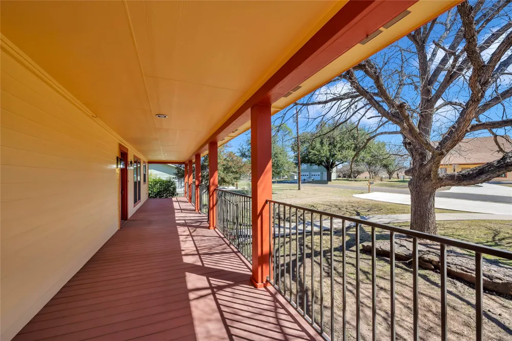 418 County Road 119A Kingsland, TX 78611
