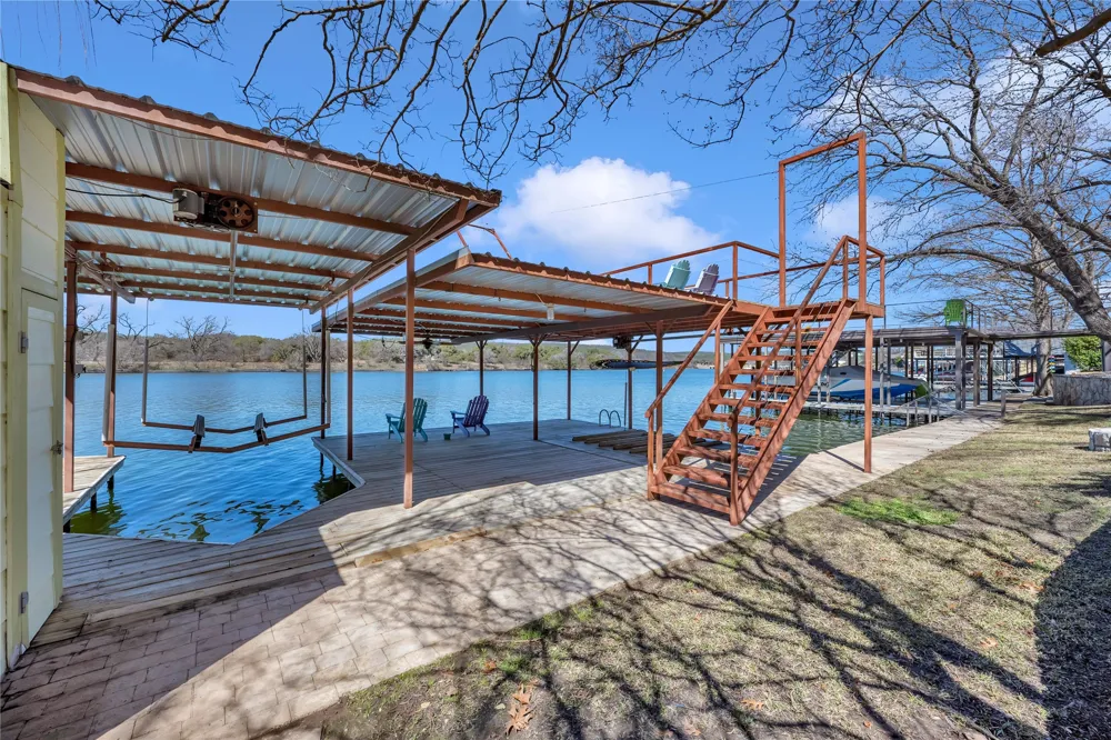 418 County Road 119A Kingsland, TX 78611