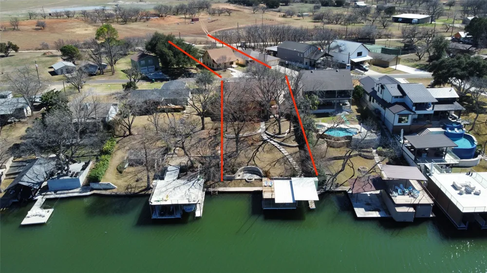 418 County Road 119A Kingsland, TX 78611