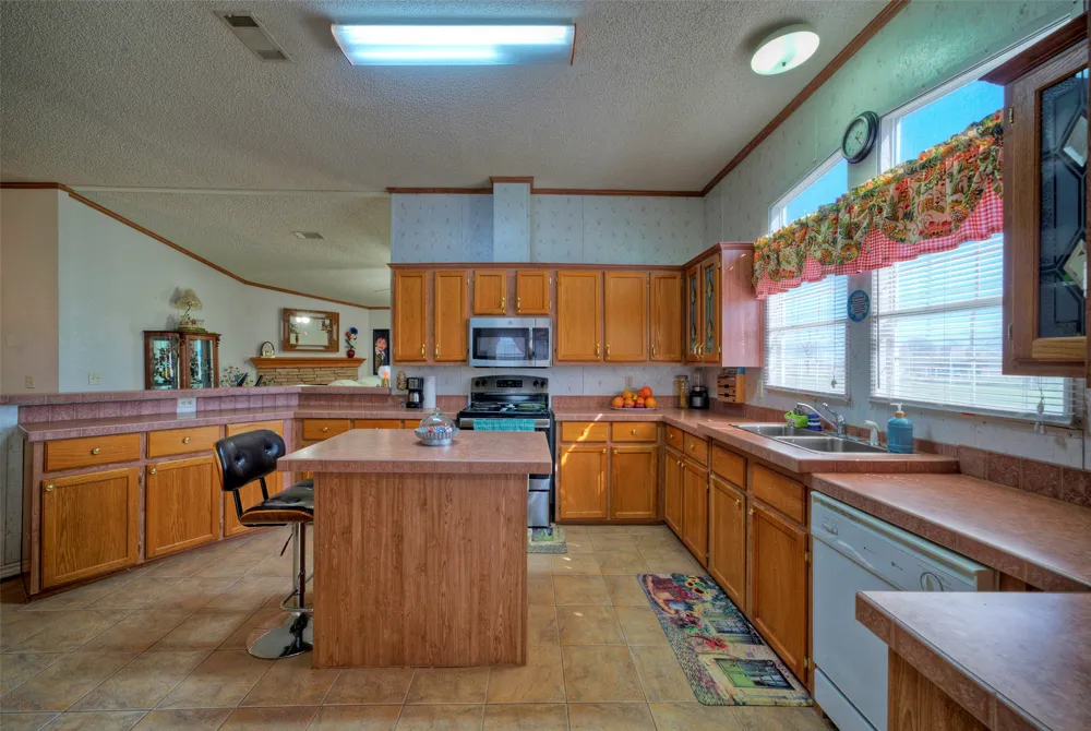 901 County Road 134 Road Hutto, TX 78634