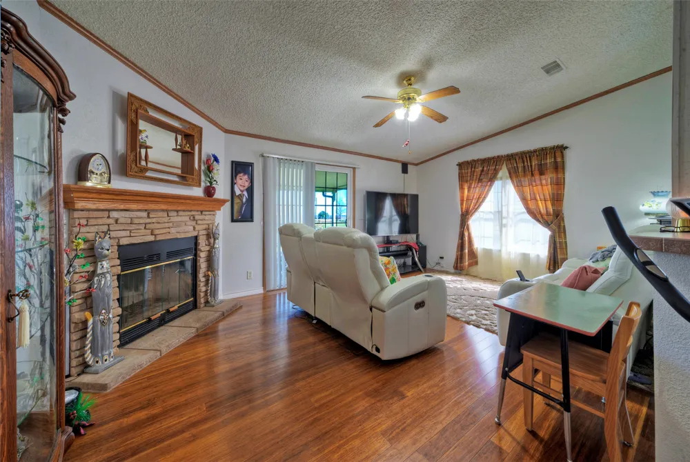 901 County Road 134 Road Hutto, TX 78634