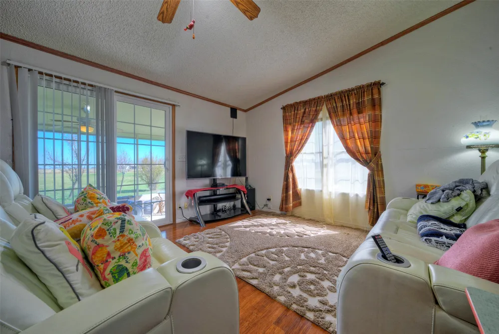 901 County Road 134 Road Hutto, TX 78634