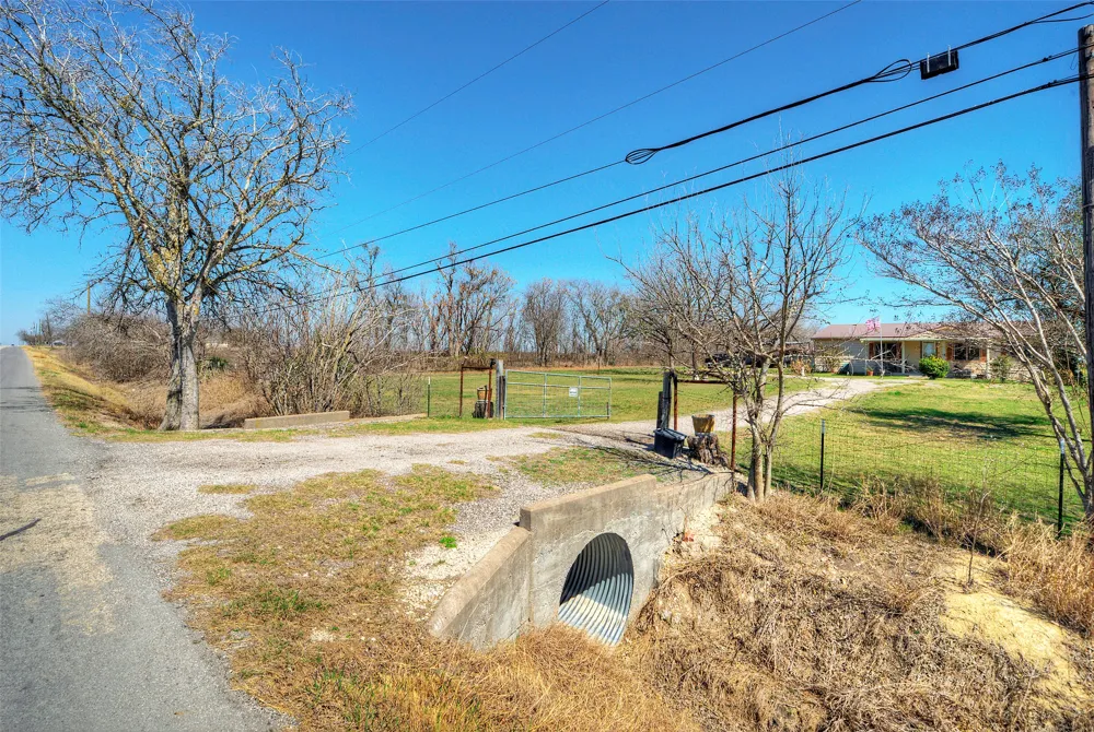901 County Road 134 Road Hutto, TX 78634